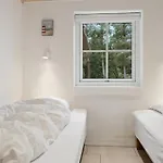 4 Bedroom Amazing In Σπίτι διακοπών