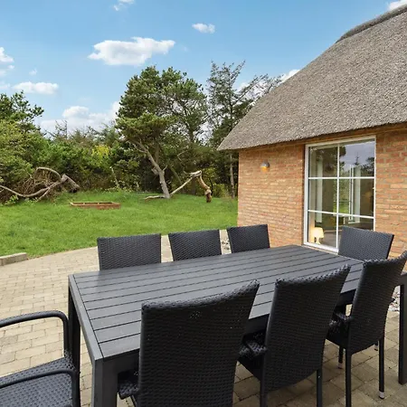 Holiday home 4 Bedroom Lovely In