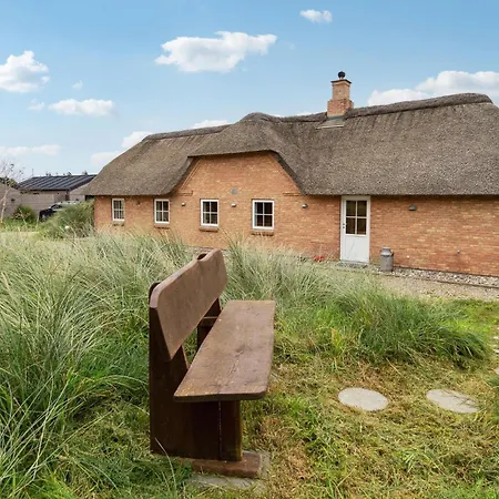 Holiday home 4 Bedroom Lovely In *