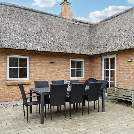 Vakantiehuis 4 Bedroom Amazing In *