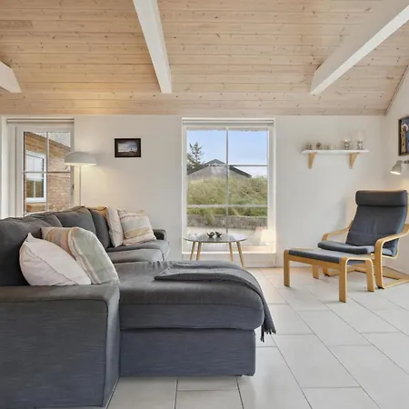 4 Bedroom Amazing In Feriehus
