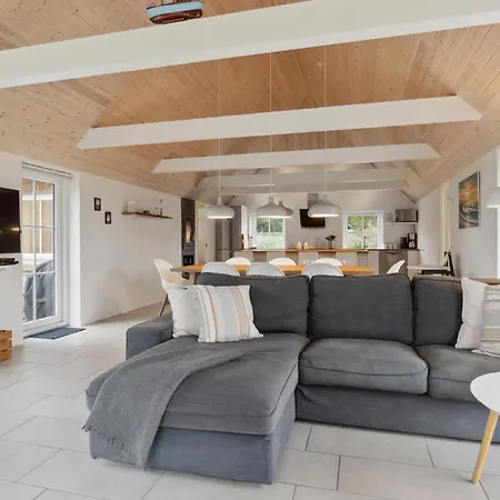 4 Bedroom Lovely In Holiday home Ringkobing
