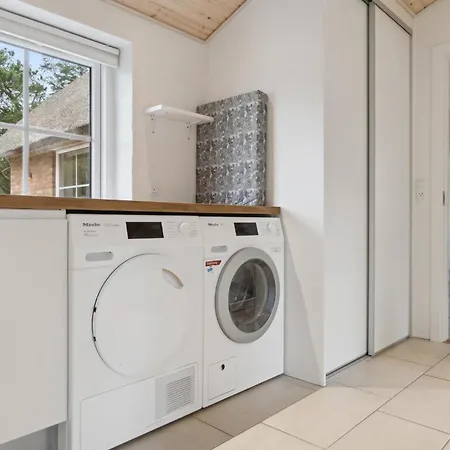 4 Bedroom Amazing In Ringkøbing