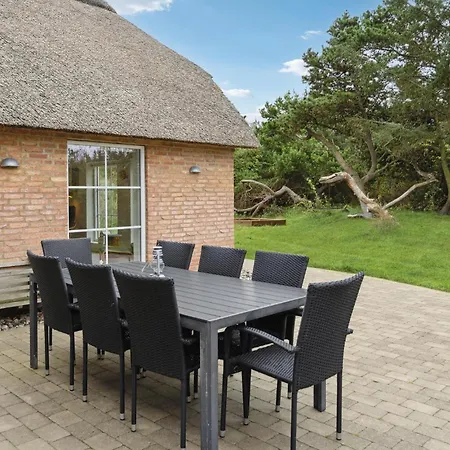 4 Bedroom Lovely In