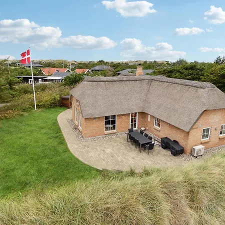 4 Bedroom Amazing In Ringkøbing
