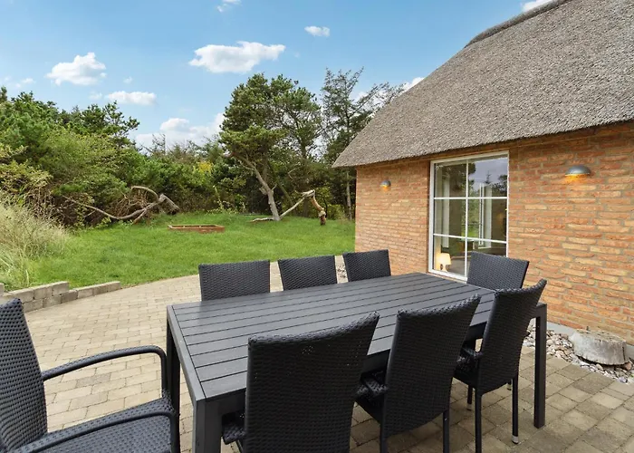 Vakantiehuis 4 Bedroom Amazing In