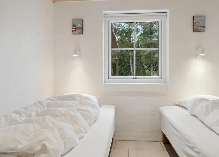 4 Bedroom Amazing In Vakantiehuis